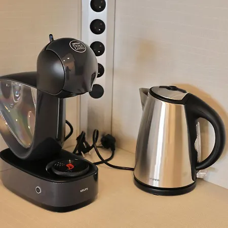 Aparthotel Two In One Building Checkin