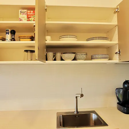 Two In One Building Checkin Aparthotel 4*