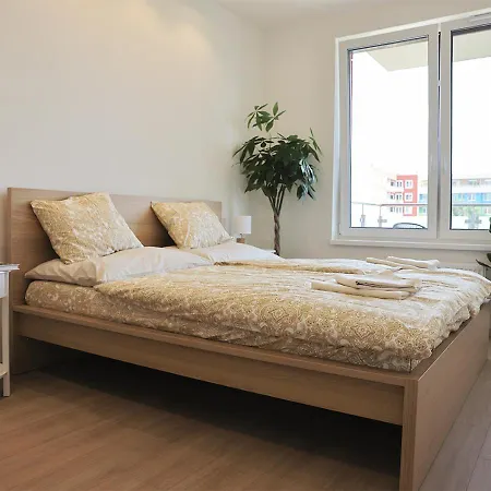 Aparthotel Two In One Building Checkin 4*