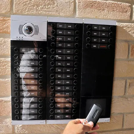 Two In One Building Checkin 4*