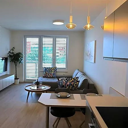 Two In One Building Checkin Hotel apartamentowy 4*