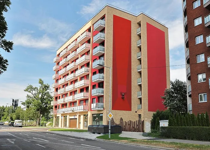 Апарт-отель Two In One Building Checkin 4*
